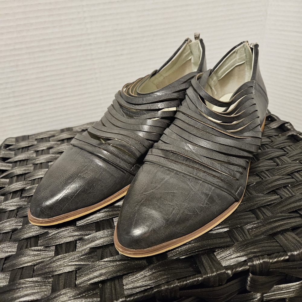 Chic A Rider Girl Gray Ankle Booties Womens Size 8 - Picture 1 of 8